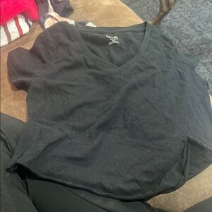 Old Navy Black V-Neck Short Sleeve Tee